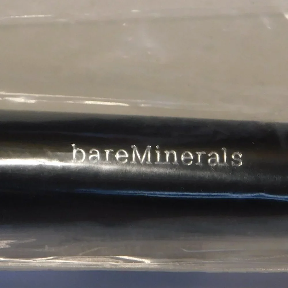 New With Tags -  NWT Bare Minerals Blooming Blush Brush